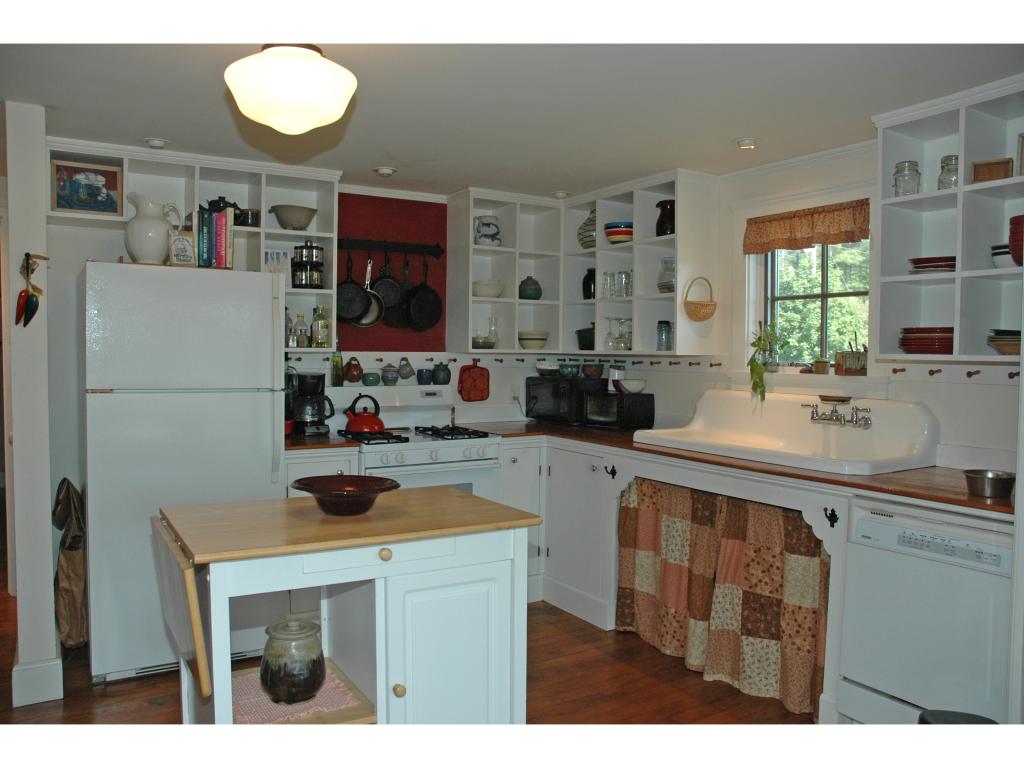 217 Rood Pond Road Williamstown, VT 05679 - Photo 5 of 36