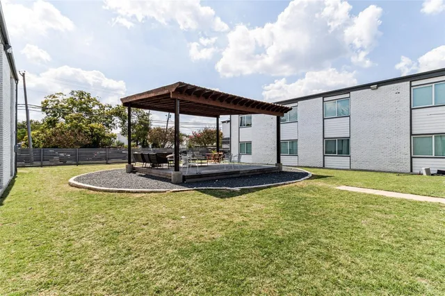 $234,500 | 1200 East 52nd Street, Unit 101, Austin, TX 78723
