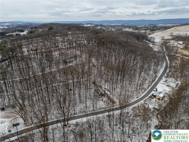 $89,900 | 6338 Hickory Road, Slatington, PA 18080