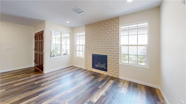 $639,900 | 13960 Almetz Street, Sylmar, CA 91342