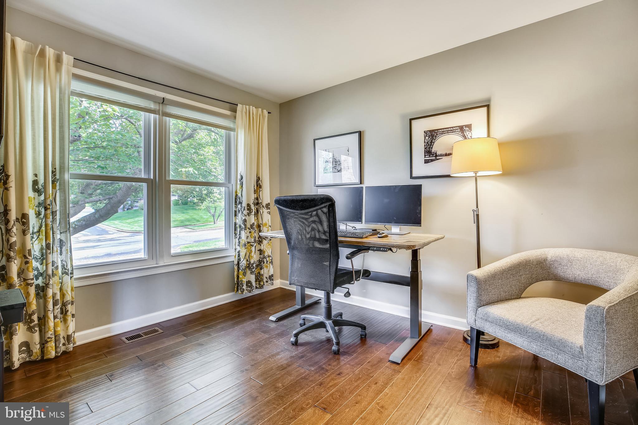 14516 Sandy Ridge Road Silver Spring, MD 20905 - Photo 10 of 79 Main level office