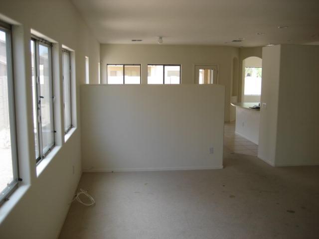 44700 Portabello Road Maricopa, AZ 85139 - Photo 5 of 15 Living room