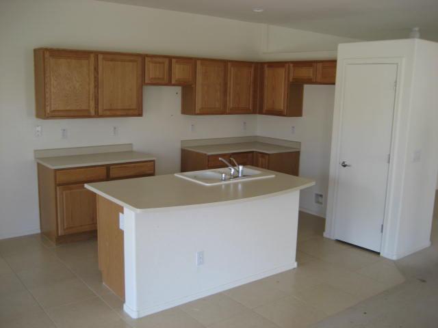44700 Portabello Road Maricopa, AZ 85139 - Photo 8 of 15 Kitchen