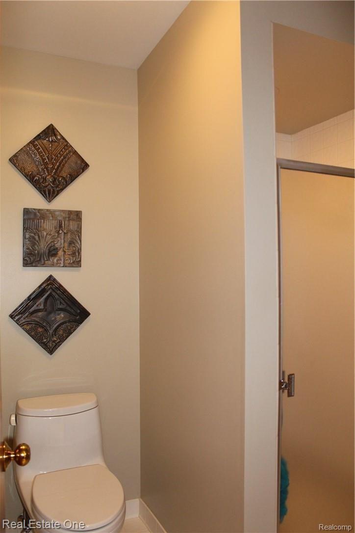 1313 Royal Crescent Street Rochester, MI 48306 - Photo 18 of 32 17.JPG