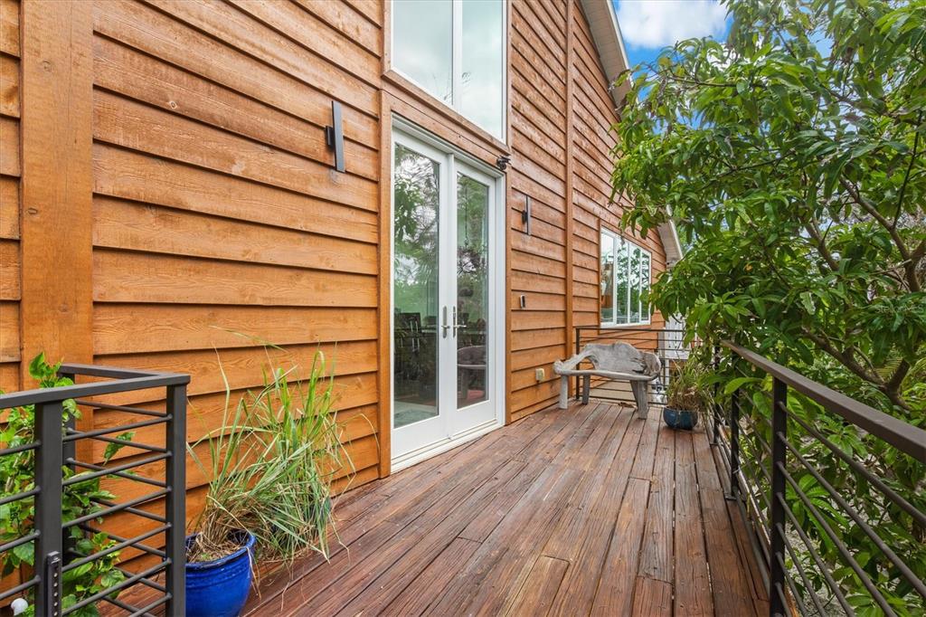 140 North Casey Key Road Osprey, FL 34229 - Photo 11 of 91