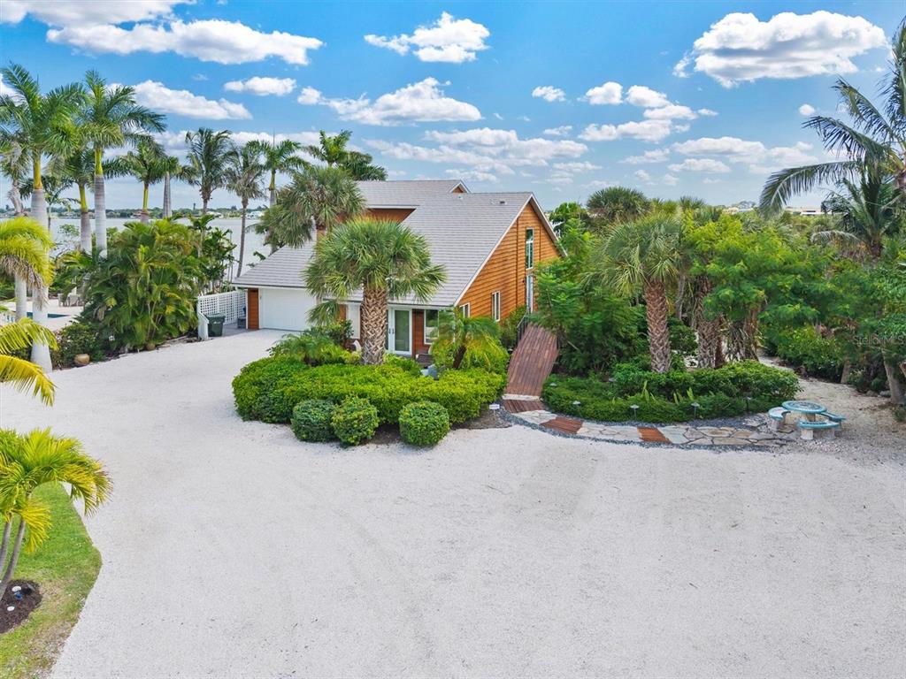 140 North Casey Key Road Osprey, FL 34229 - Photo 76 of 91