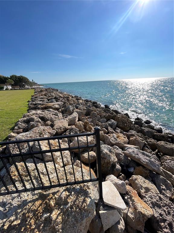 140 North Casey Key Road Osprey, FL 34229 - Photo 91 of 91 a view of a city