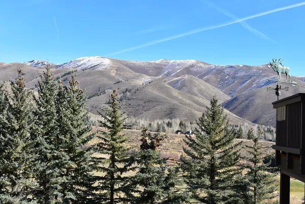 $579,000 | 4112 Bluff Condo Drive, Unit 4112, Sun Valley, ID 83353