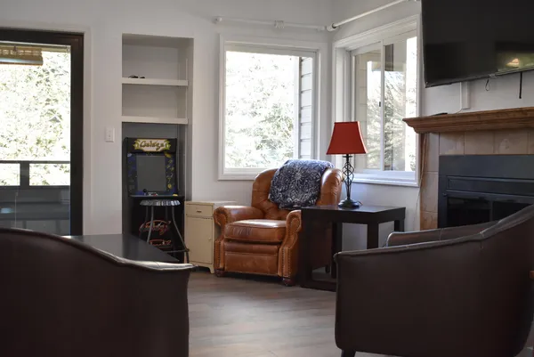 $579,000 | 4112 Bluff Condo Drive, Unit 4112, Sun Valley, ID 83353