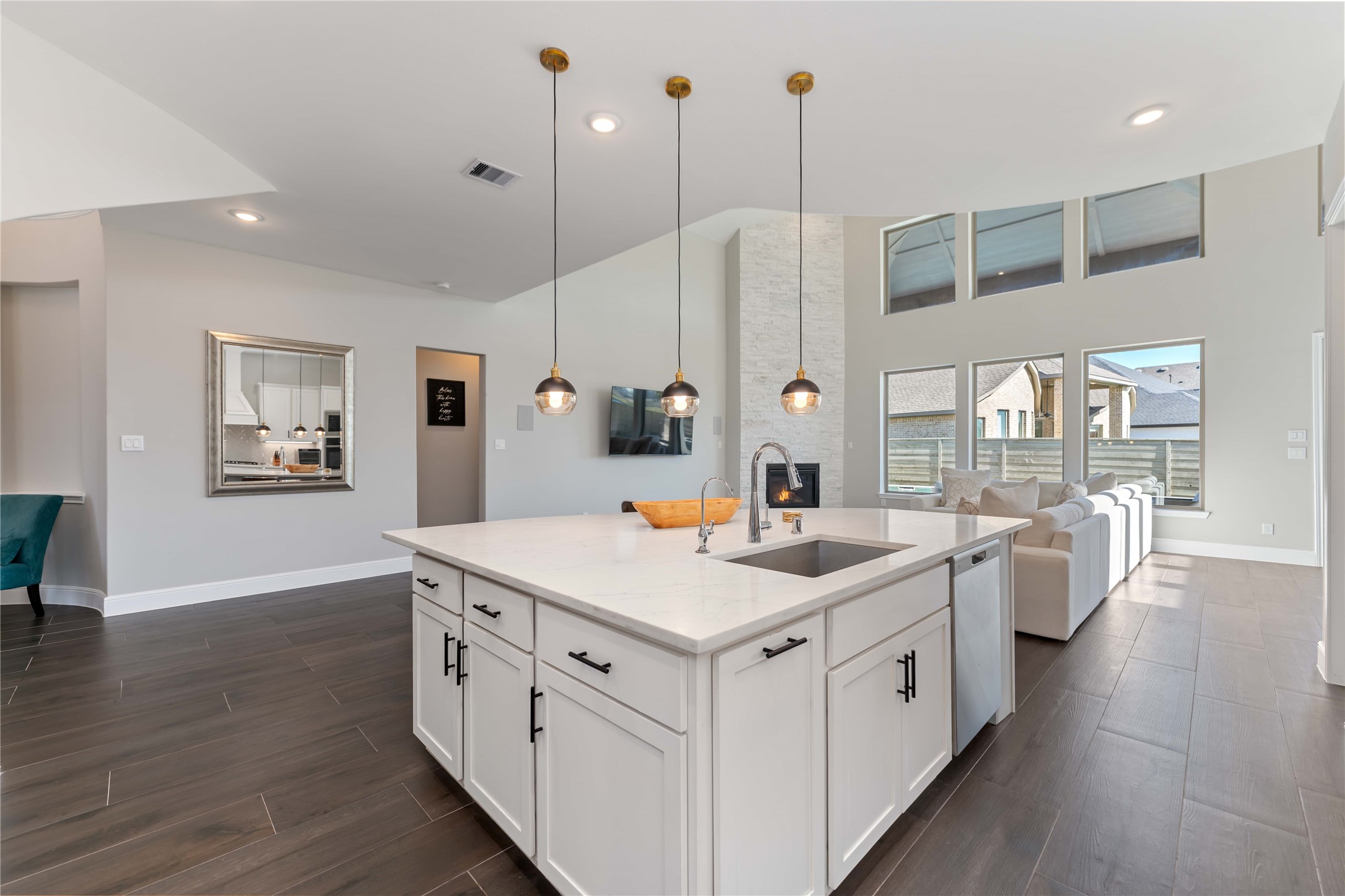 4315 Sandy Cv Drive Manvel, TX 77578 - Photo 4 of 50