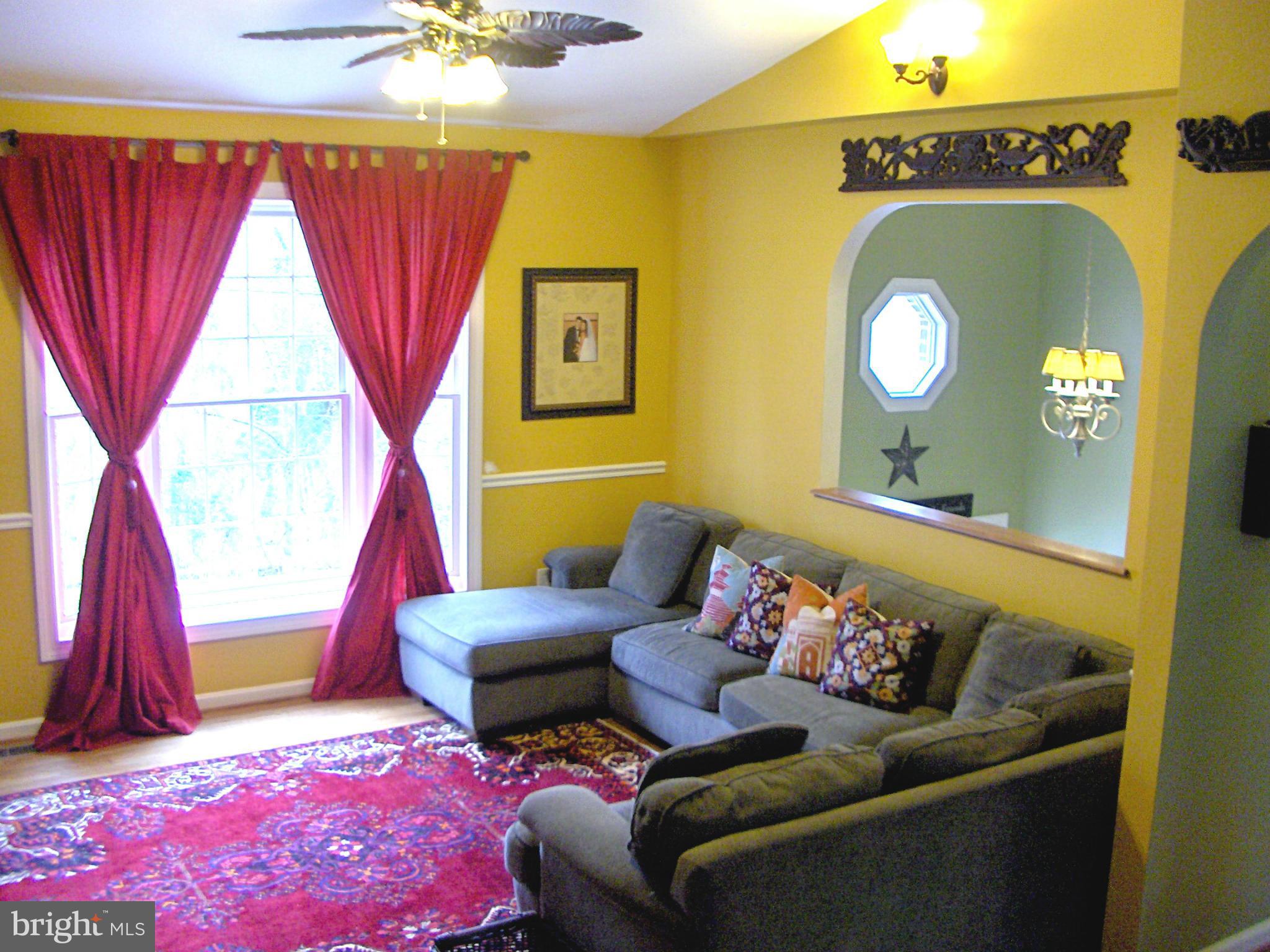 6050 Fir Road St. Leonard, MD 20685 - Photo 8 of 28 Family Room