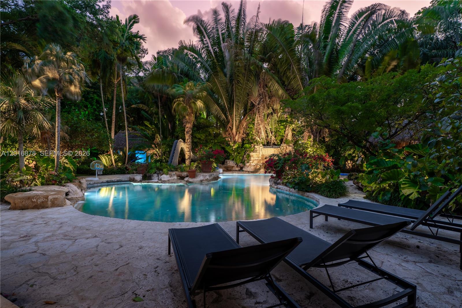 8550 Old Cutler Road Miami, FL 33143 - Photo 2 of 59