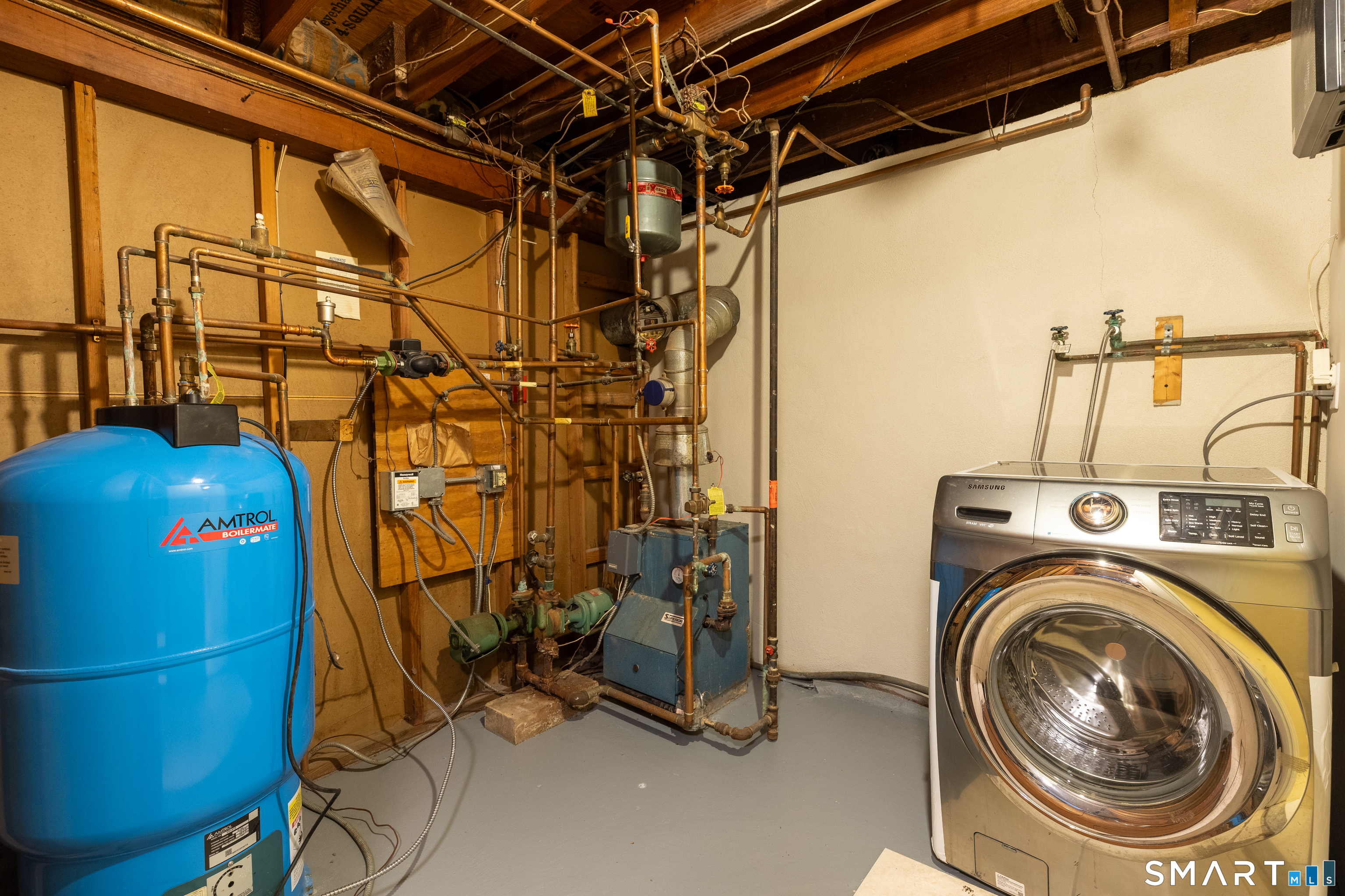 256 Charter Oak Street Manchester, CT 06040 - Photo 24 of 33 Utility and Laundry