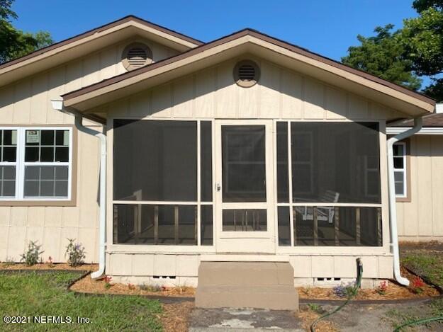641 Douberly Road Macclenny, FL 32063 - Photo 6 of 84 SCREENED FRONT PORCH