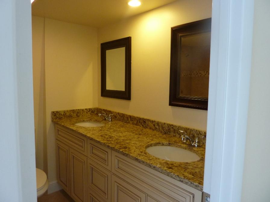 3900 County Line Road, Unit 8C Jupiter, FL 33469 - Photo 11 of 21 Master Bath