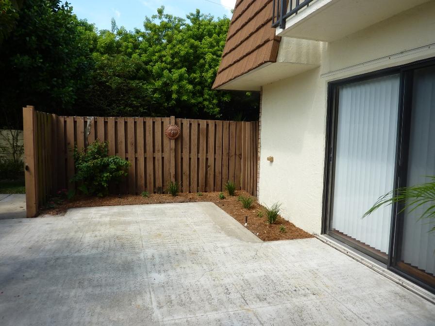 3900 County Line Road, Unit 8C Jupiter, FL 33469 - Photo 17 of 21 Spacious Patio