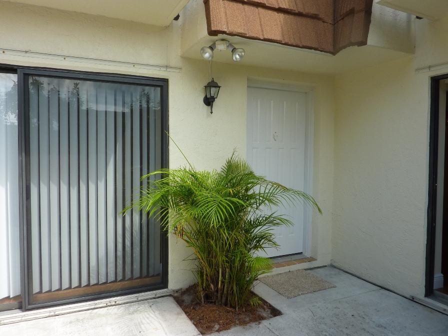 3900 County Line Road, Unit 8C Jupiter, FL 33469 - Photo 19 of 21 Entry