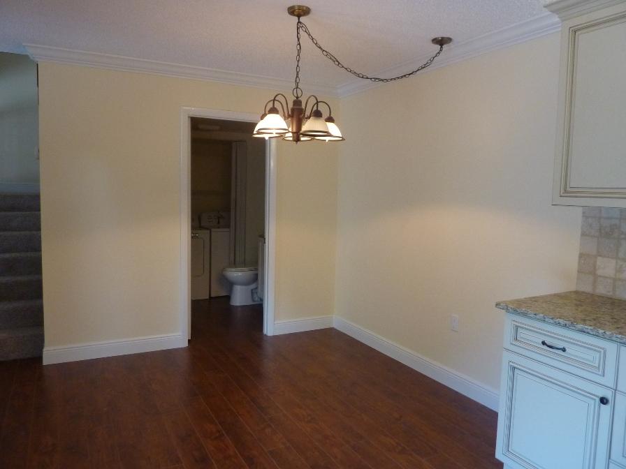 3900 County Line Road, Unit 8C Jupiter, FL 33469 - Photo 5 of 21 Dining Area