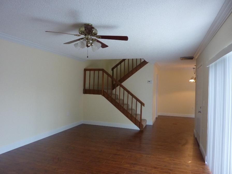3900 County Line Road, Unit 8C Jupiter, FL 33469 - Photo 6 of 21 Great Room