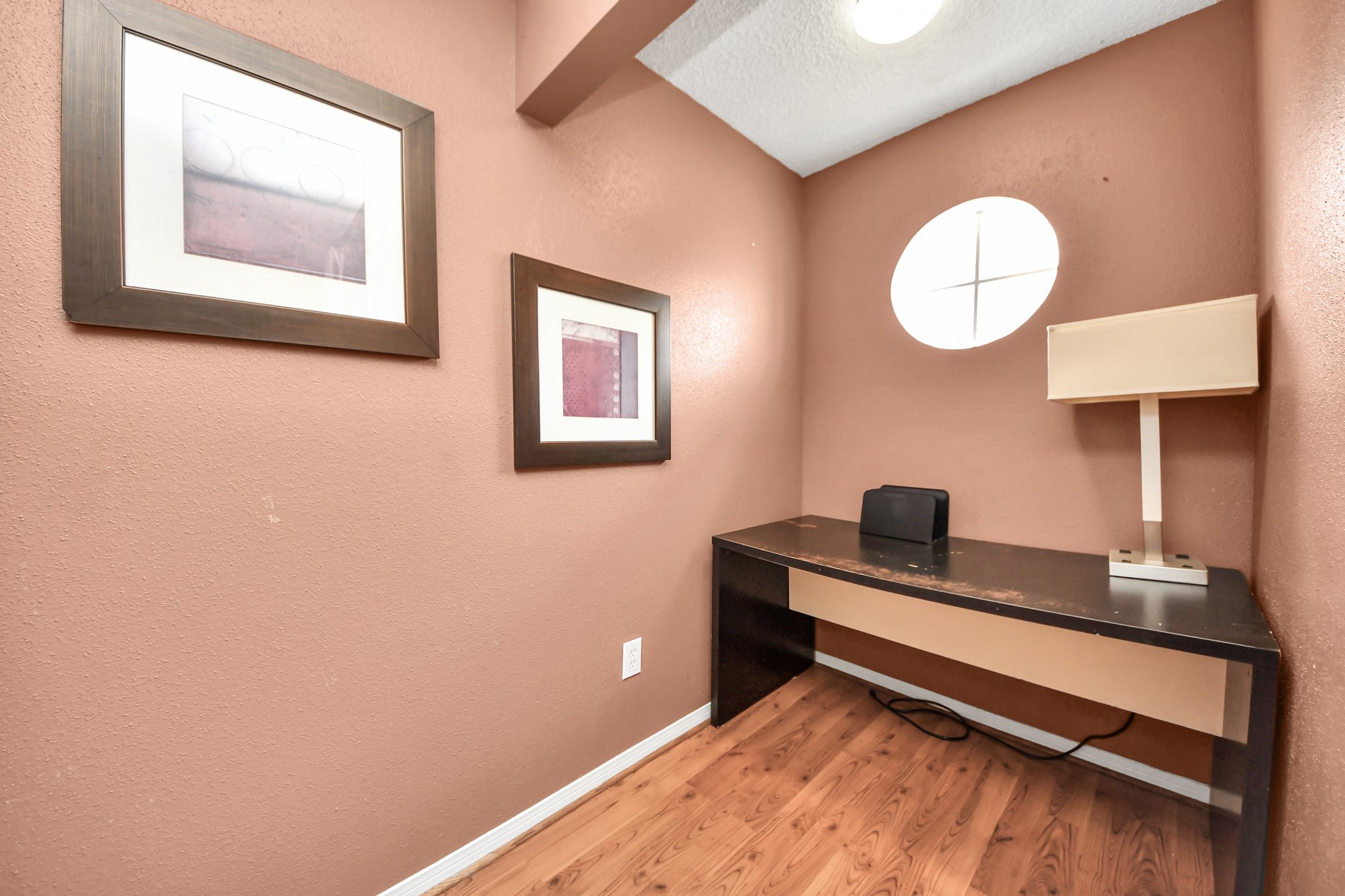 3600 Jeanetta Street, Unit 1804 Houston, TX 77063 - Photo 27 of 40 a view of a workspace