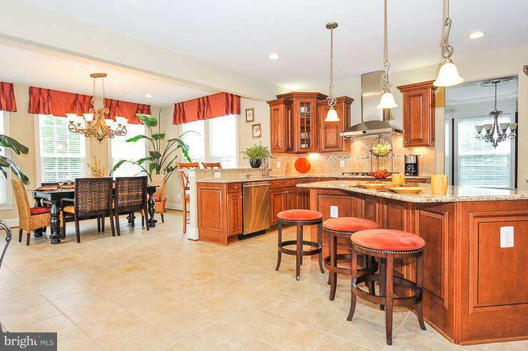 9322 Castle Hill Road Springfield, VA 22153 - Photo 3 of 30 Kitchen