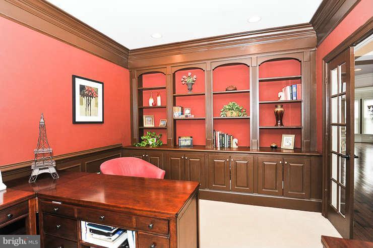 9322 Castle Hill Road Springfield, VA 22153 - Photo 10 of 30 Interior (General)