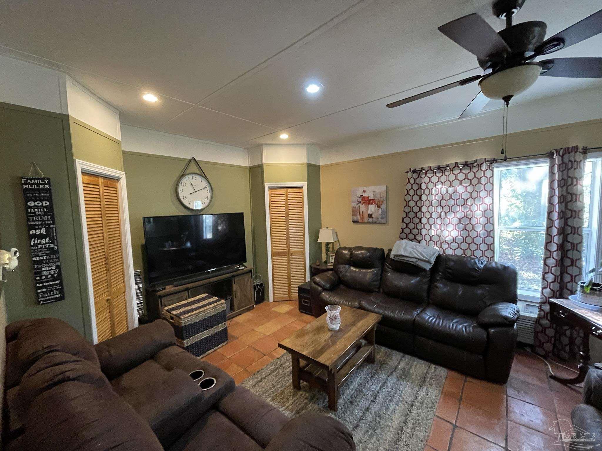 5315 Still Road, Unit 7 Century, FL 32535 - Photo 4 of 40 Gallery Image 4