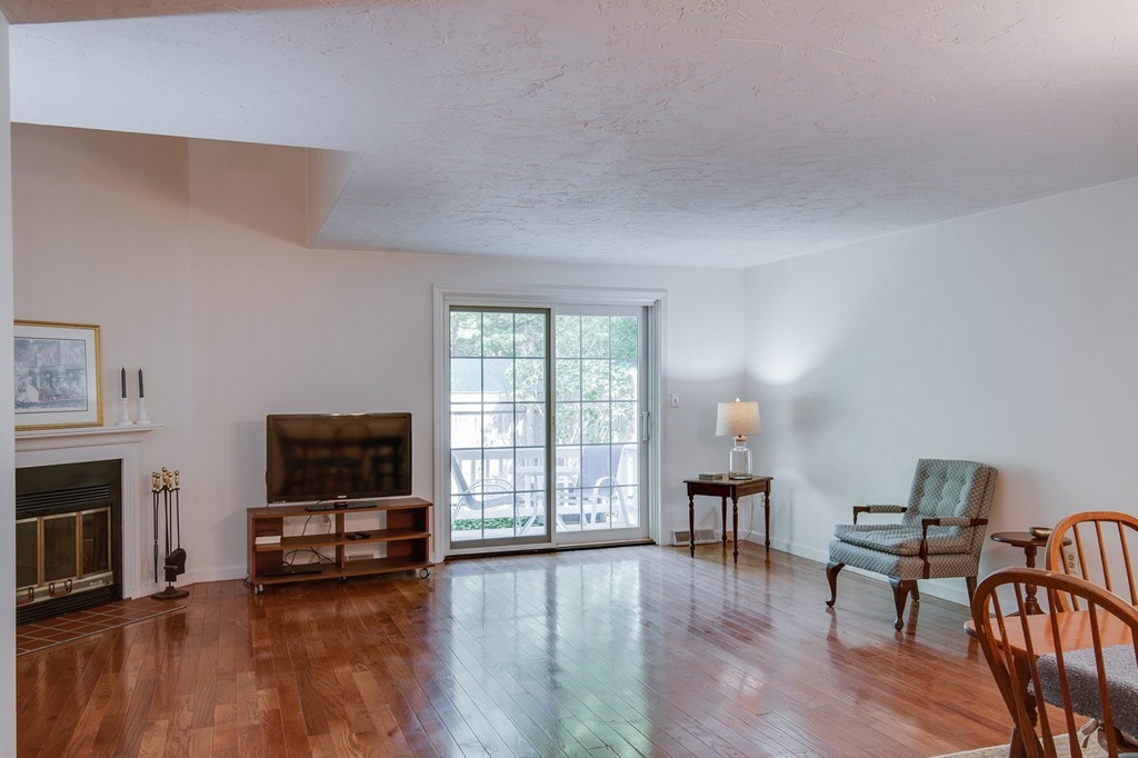 58 Spring Street, Unit 10 Medfield, MA 02052 - Photo 11 of 24 Gallery Image 11