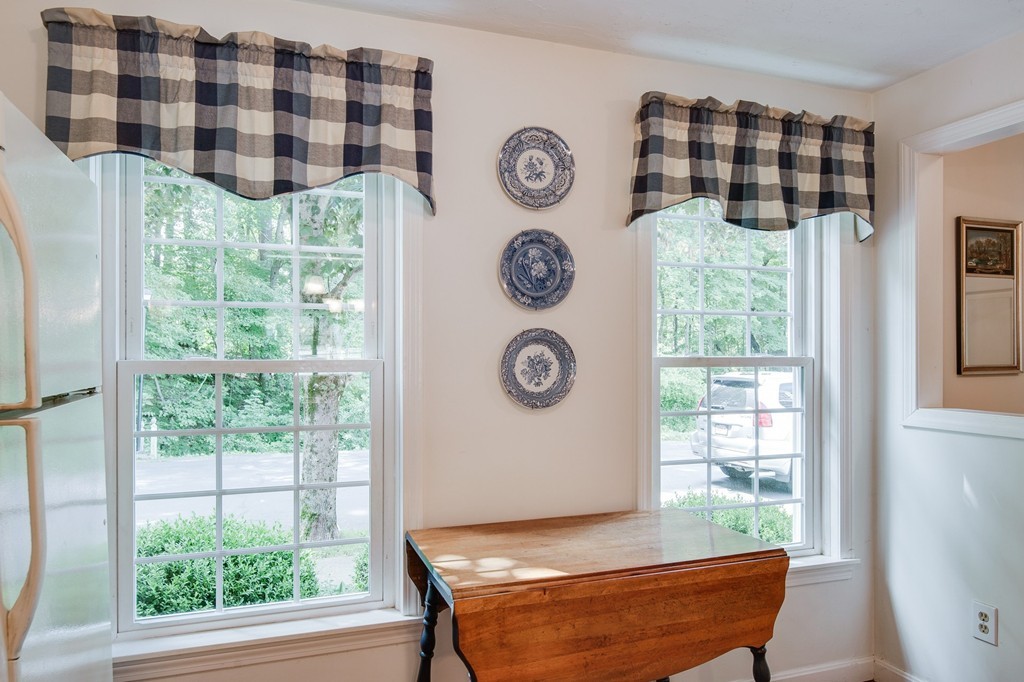 58 Spring Street, Unit 10 Medfield, MA 02052 - Photo 4 of 24 Gallery Image 4