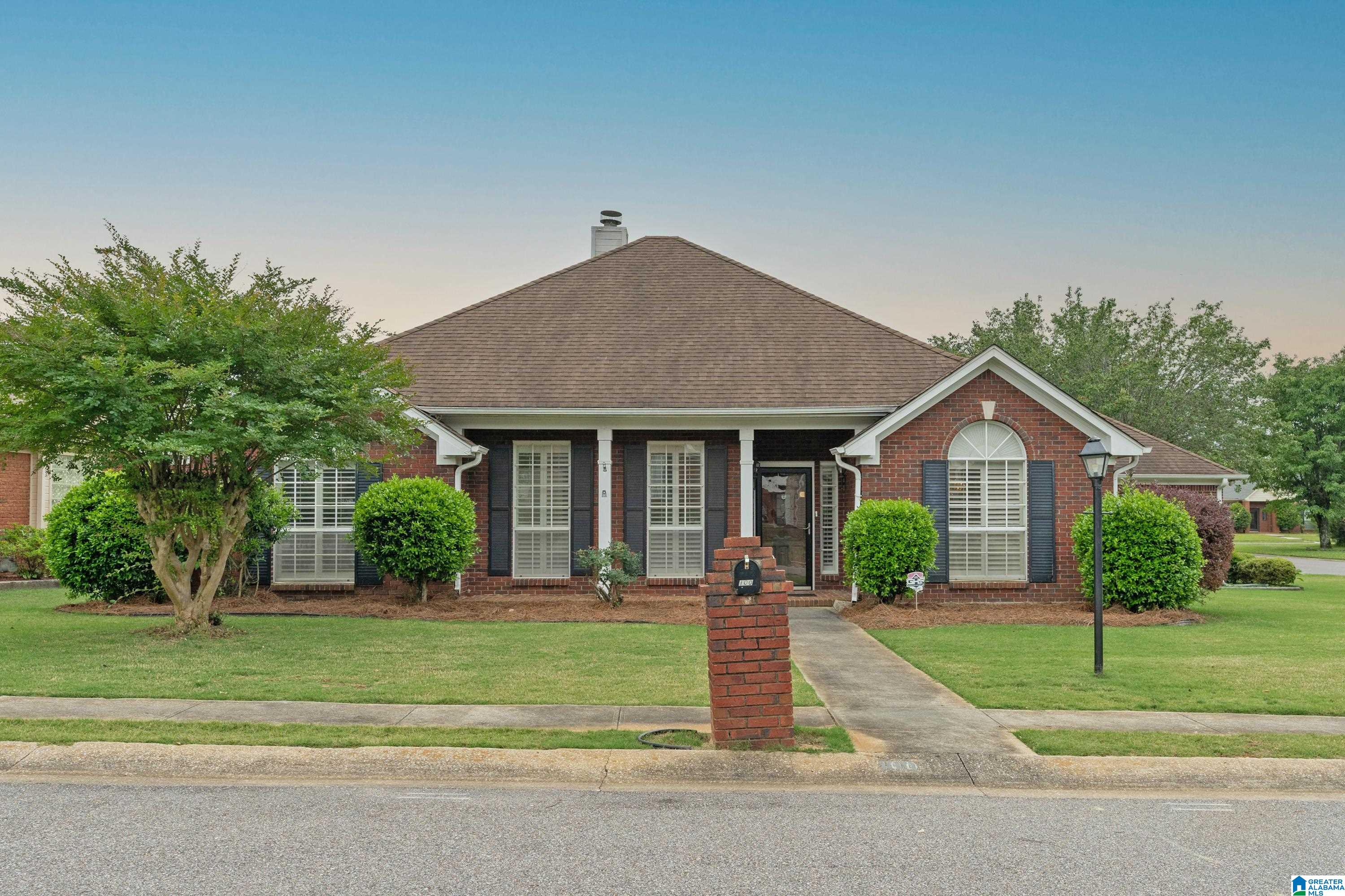 100 Stratford Circle Pelham, AL 35124 - Photo 1 of 32