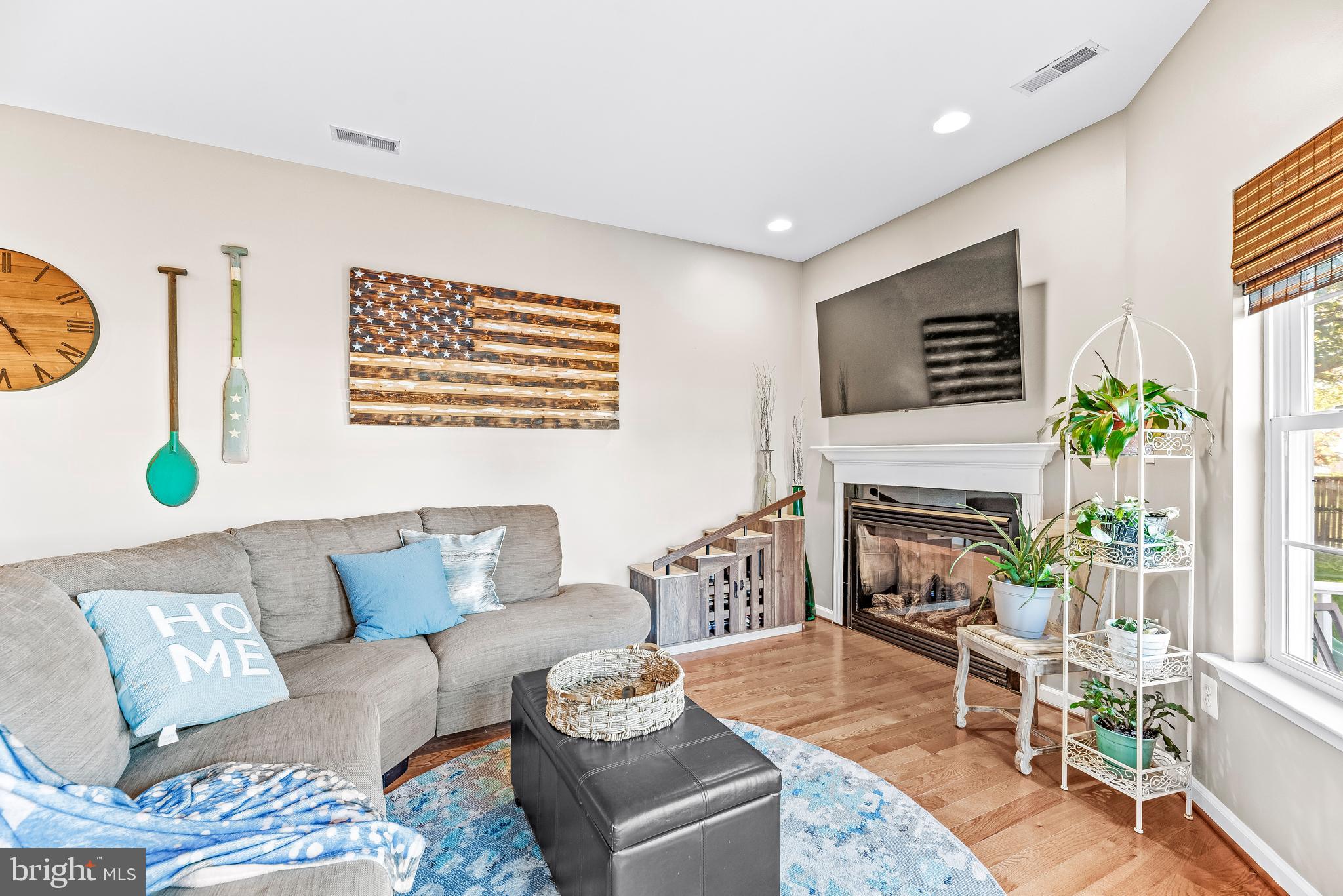 619 Park Place Deale, MD 20751 - Photo 19 of 64 Living room with gas fire place.