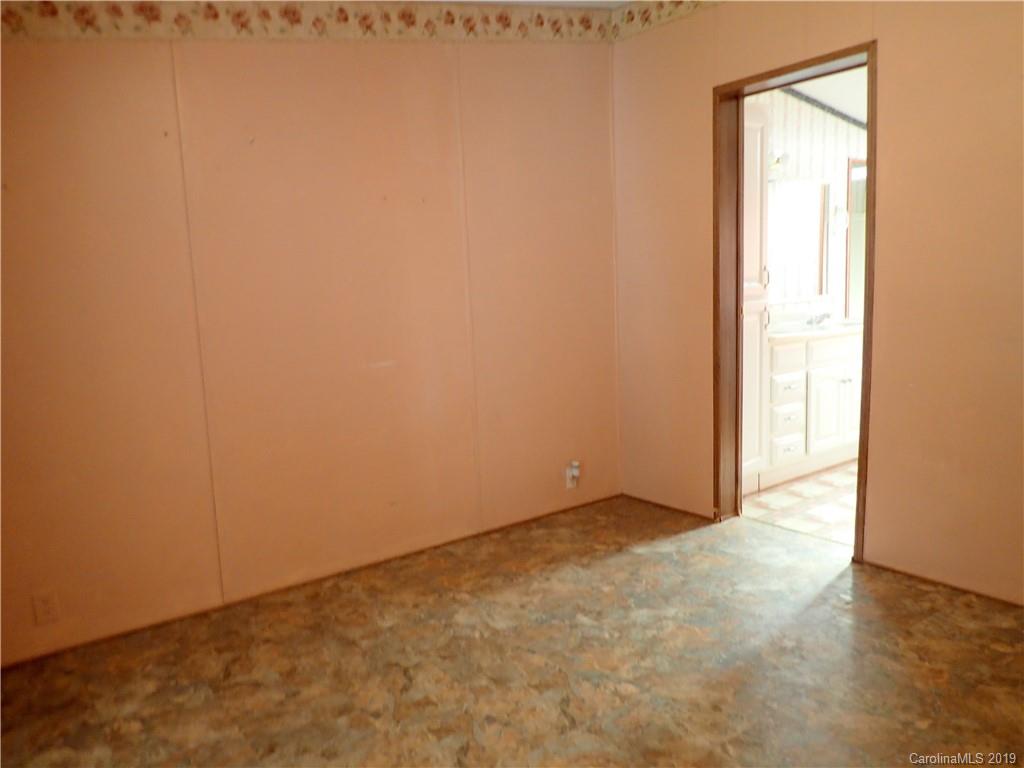 2107 Hartland Road Morganton, NC 28655 - Photo 13 of 25 Gallery Image 13