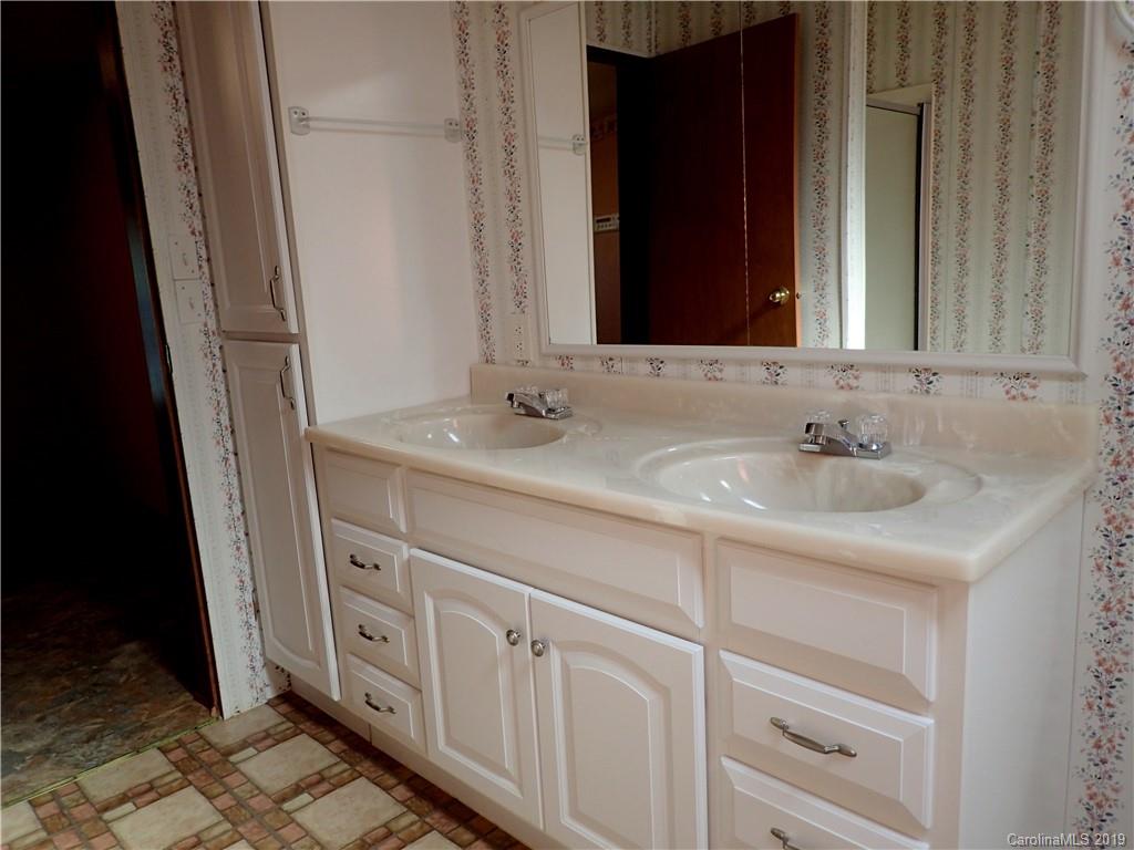 2107 Hartland Road Morganton, NC 28655 - Photo 15 of 25 Gallery Image 15