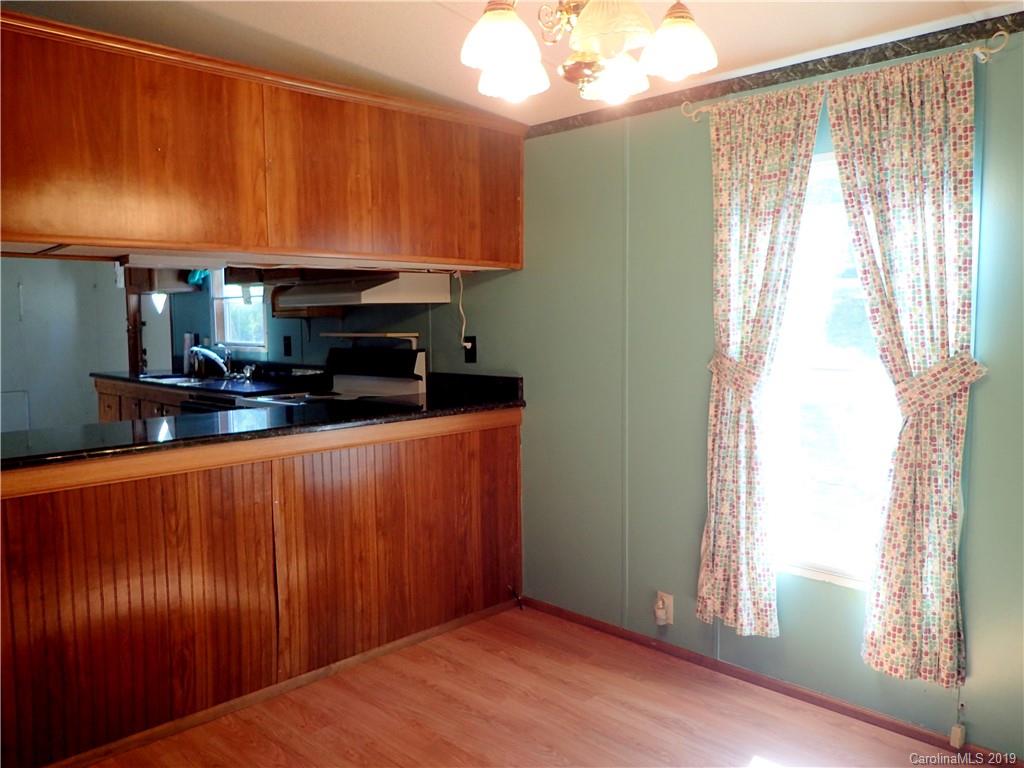 2107 Hartland Road Morganton, NC 28655 - Photo 7 of 25 Gallery Image 7