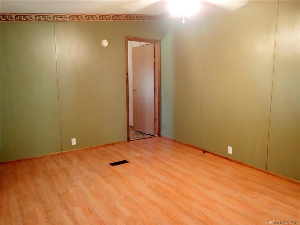 2107 Hartland Road Morganton, NC 28655 - Photo 8 of 25 Gallery Image 8