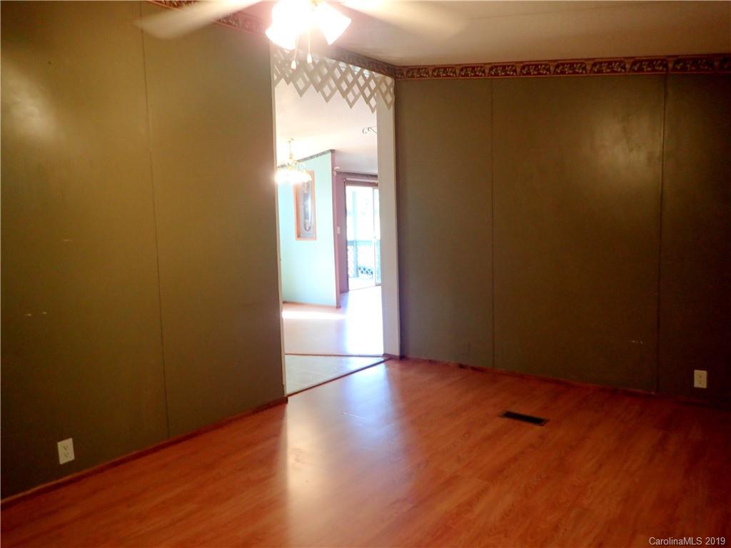 2107 Hartland Road Morganton, NC 28655 - Photo 9 of 25 Gallery Image 9