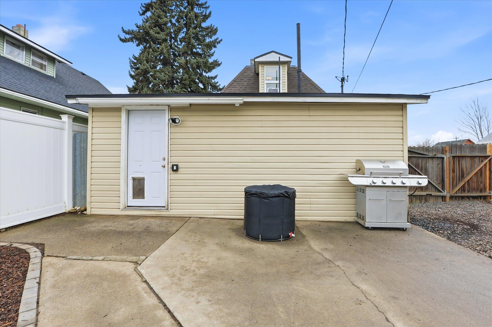 512 West Montgomery Avenue Spokane, WA 99205 - Photo 28 of 45