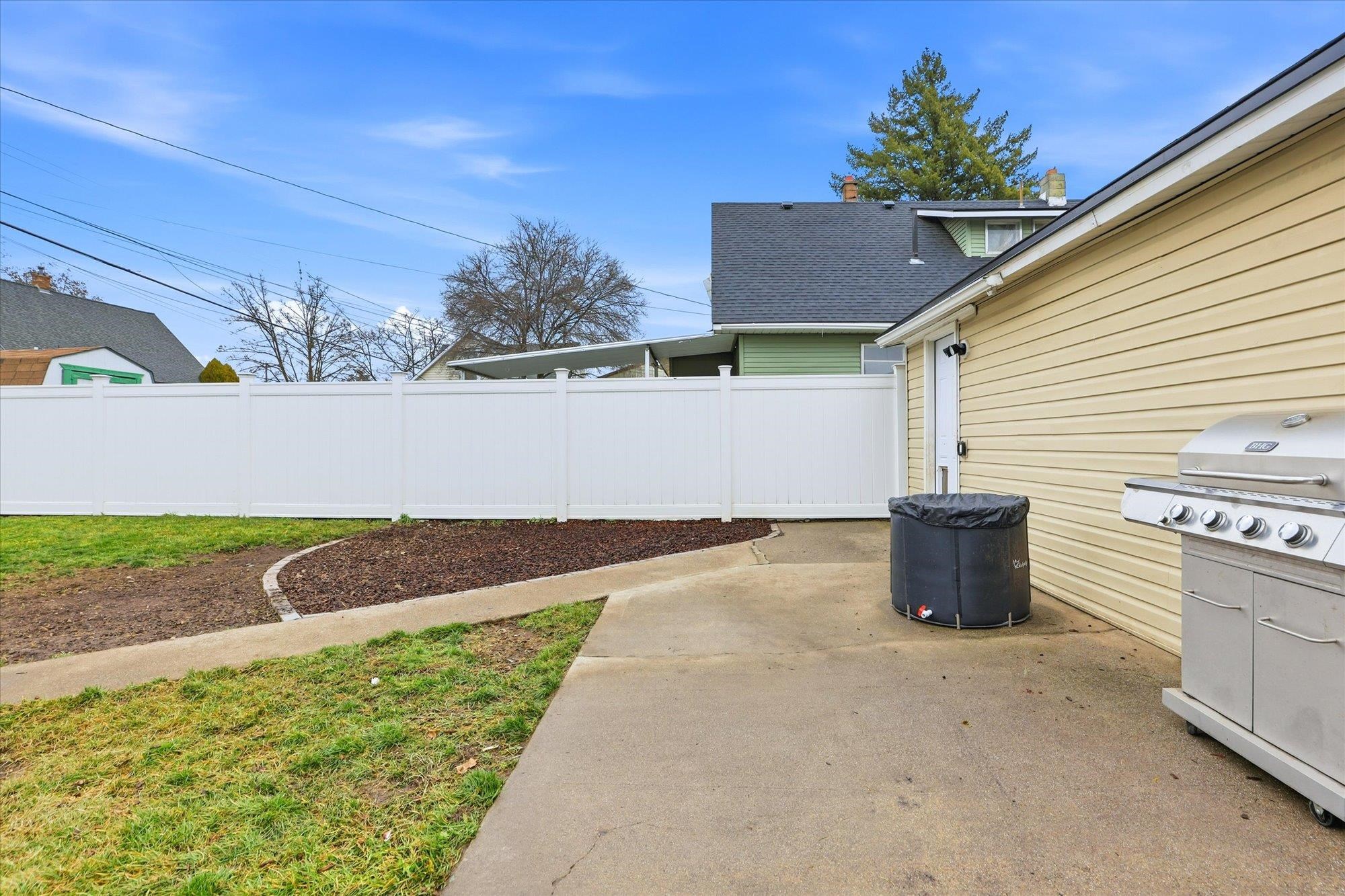 512 West Montgomery Avenue Spokane, WA 99205 - Photo 29 of 45