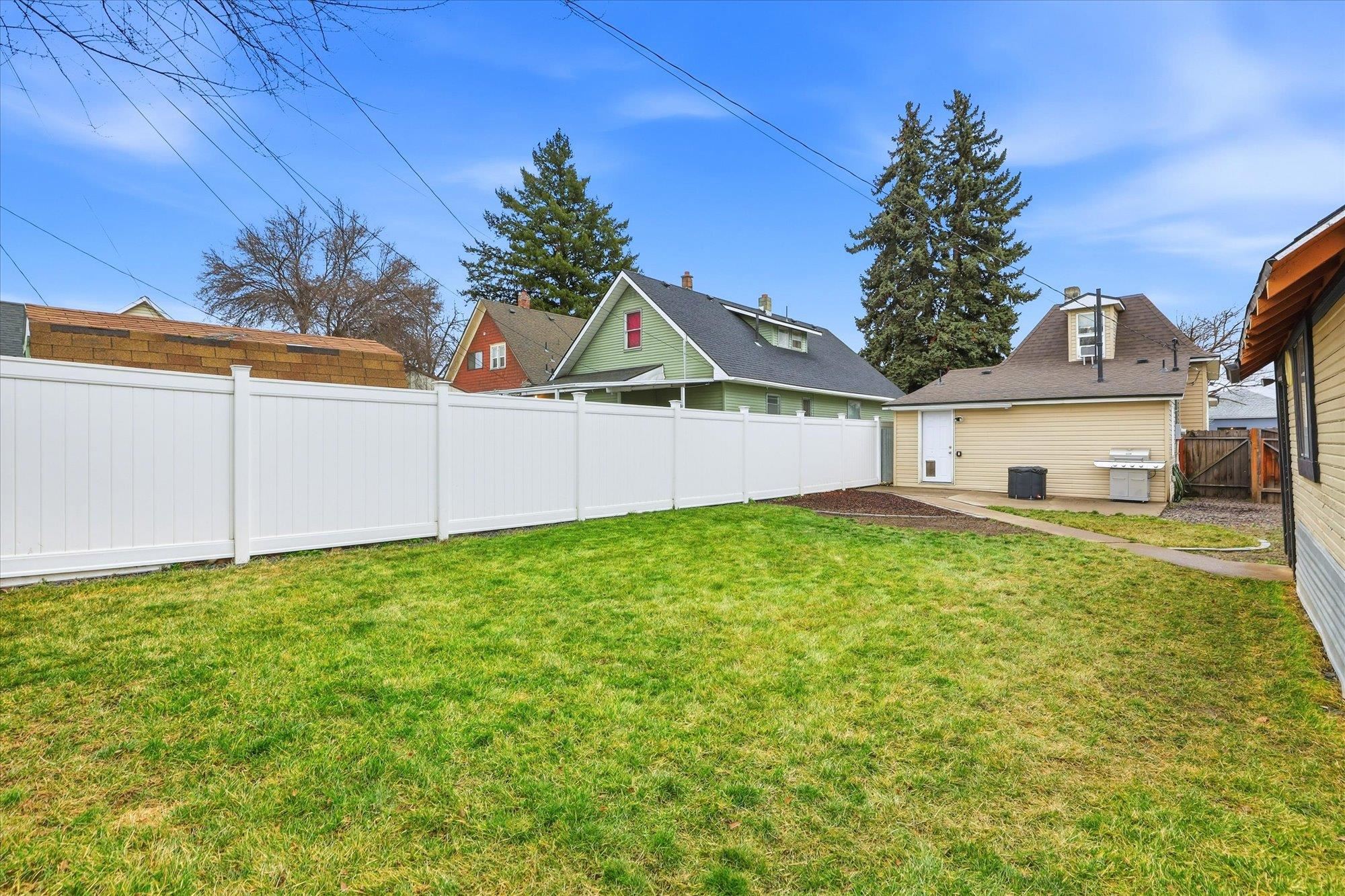 512 West Montgomery Avenue Spokane, WA 99205 - Photo 32 of 45