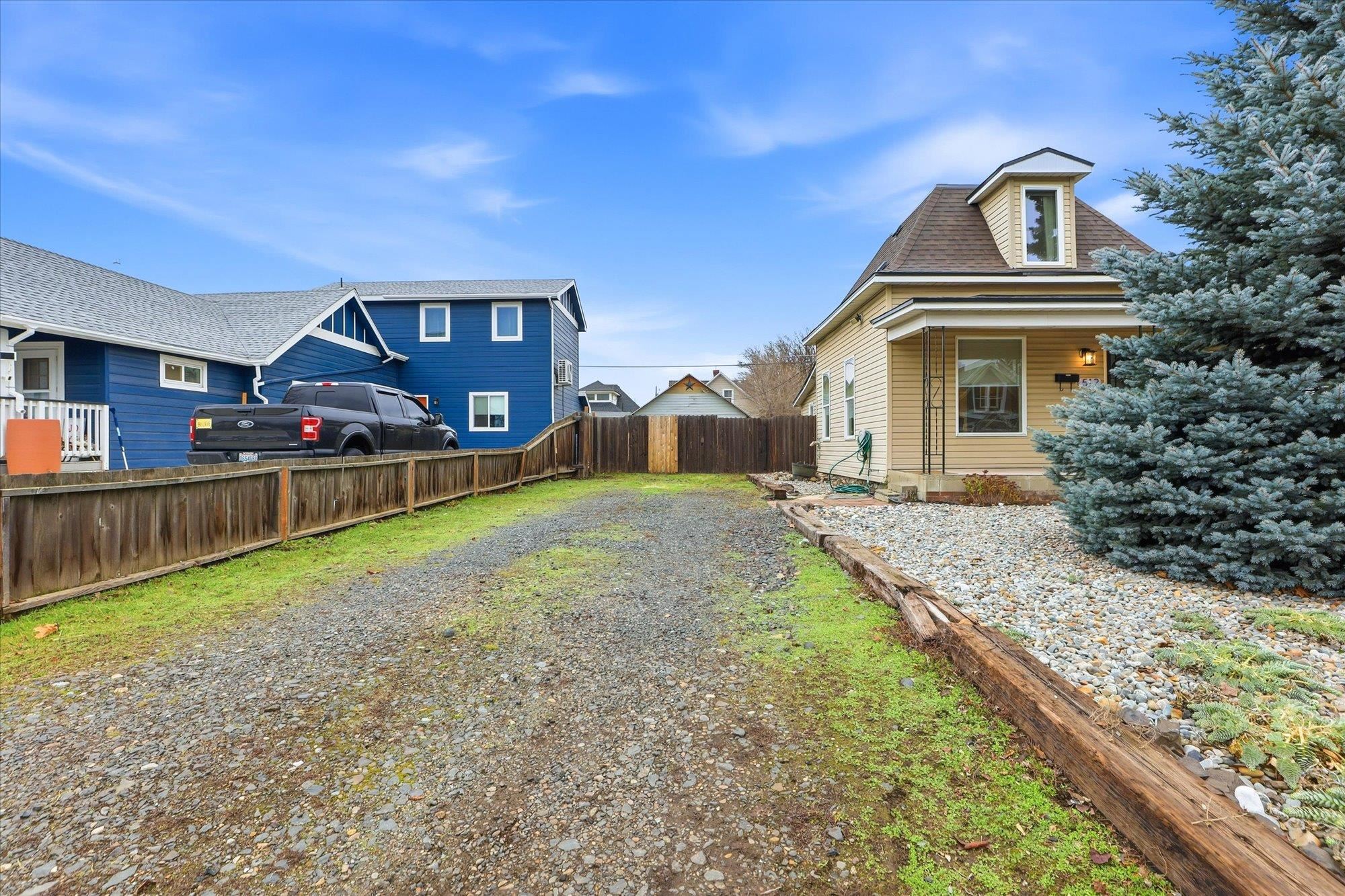 512 West Montgomery Avenue Spokane, WA 99205 - Photo 4 of 45