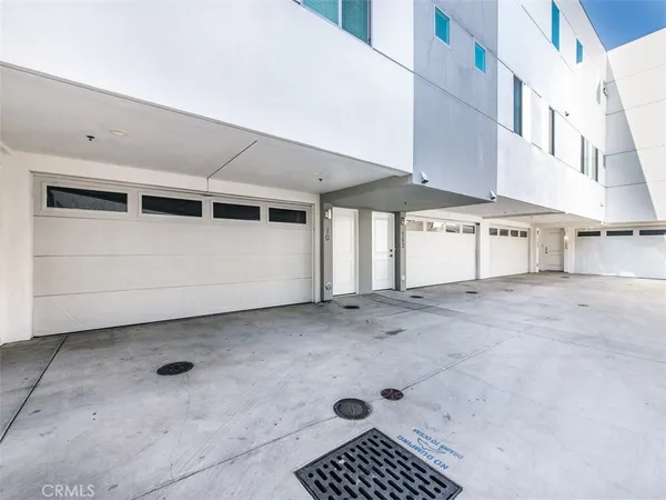 $3,650 | 5941 Barton Avenue, Unit 102, Los Angeles, CA 90038