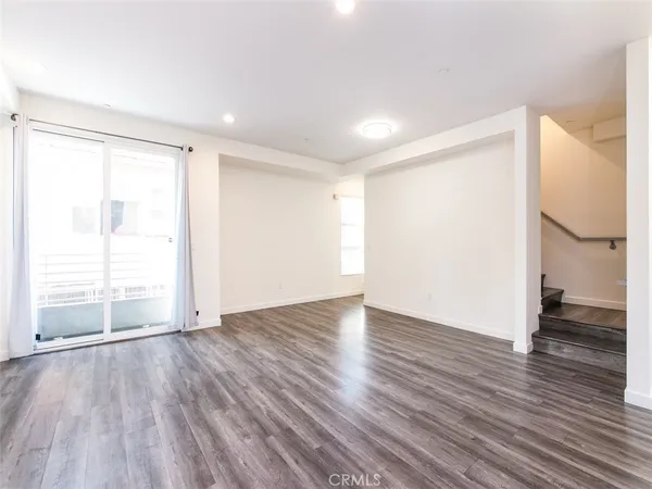 $3,650 | 5941 Barton Avenue, Unit 102, Los Angeles, CA 90038