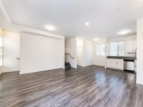 $3,650 | 5941 Barton Avenue, Unit 102, Los Angeles, CA 90038
