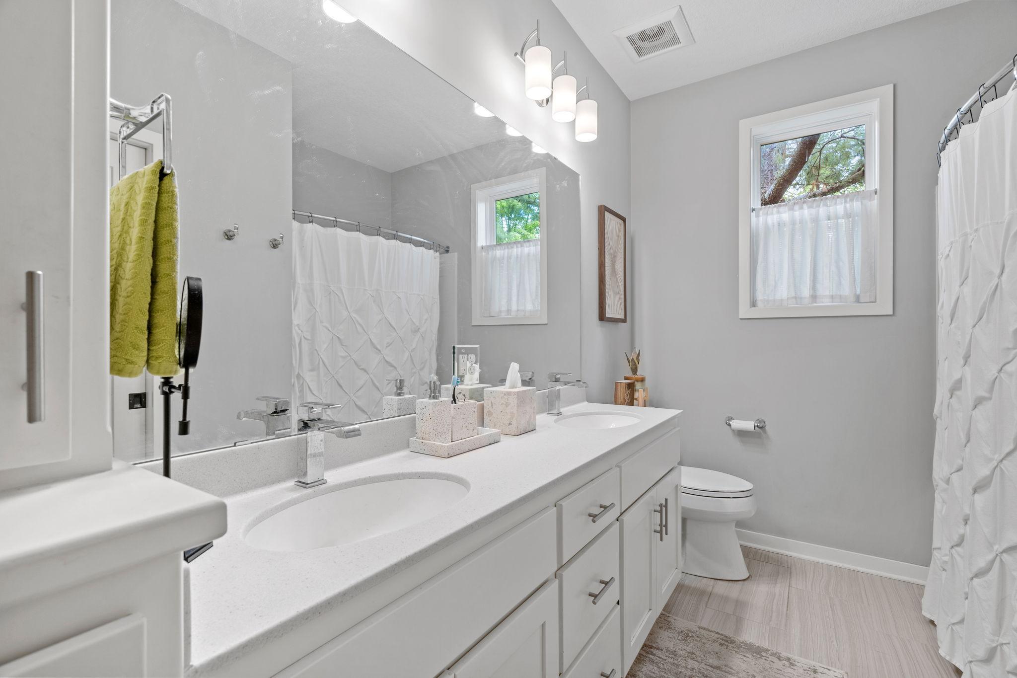 4169 Rice Street Shoreview, MN 55126 - Photo 15 of 37 Gallery Image 15