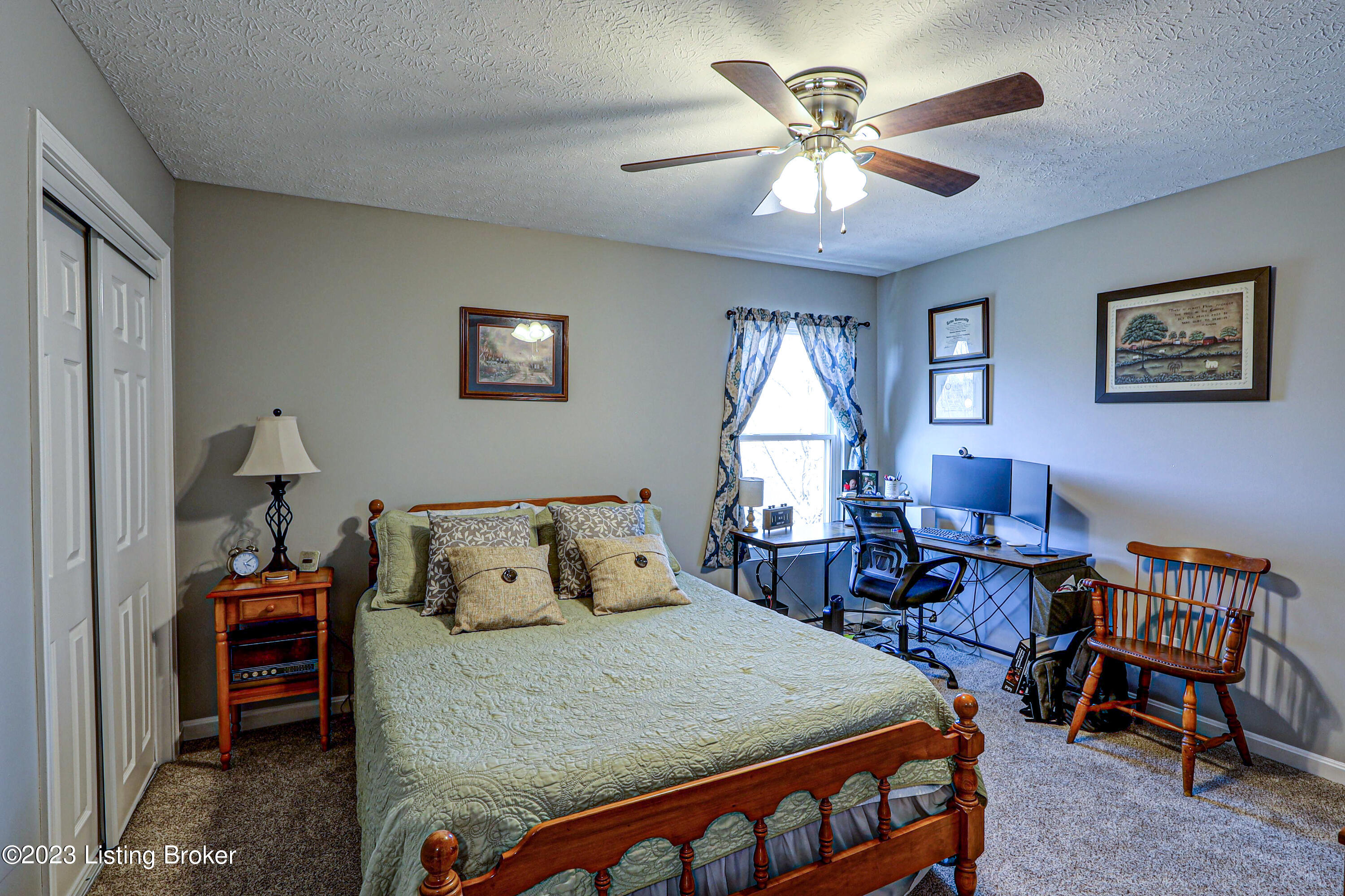 11104 Meadow Run Road Louisville, KY 40229 - Photo 24 of 39 Upstairs Bedroom 2