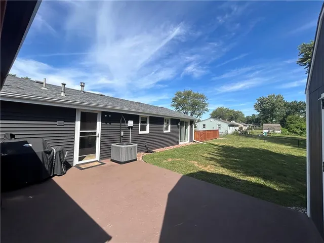 $220,000 | 8105 North Summit Street, Kansas City, MO 64118