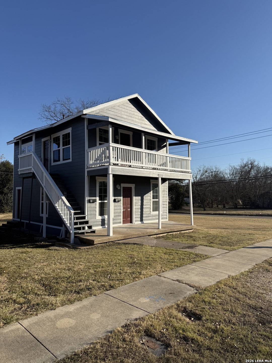 917 South 4th Street Temple, TX 76504 - Photo 10 of 33 a front view of a house with a yard