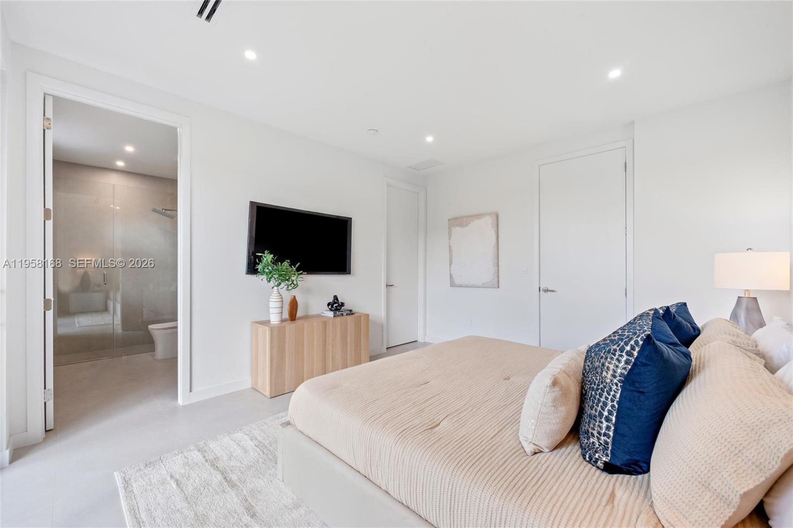 2982 Southwest 2nd Street Miami, FL 33135 - Photo 13 of 25