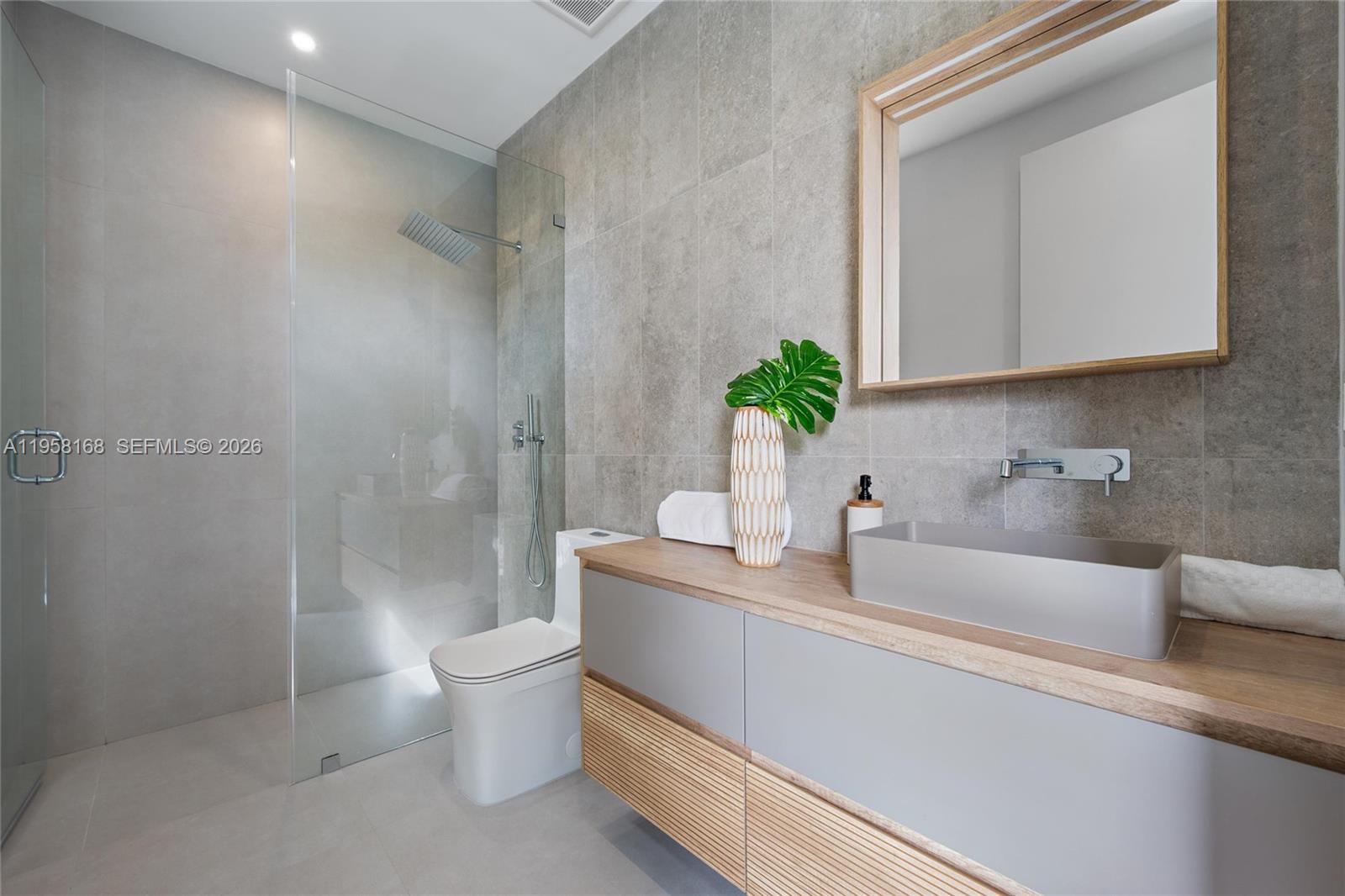 2982 Southwest 2nd Street Miami, FL 33135 - Photo 19 of 25