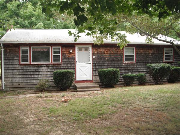 69 Carver Road Wareham, MA 02576 - Photo 1 of 11 Gallery Image 1